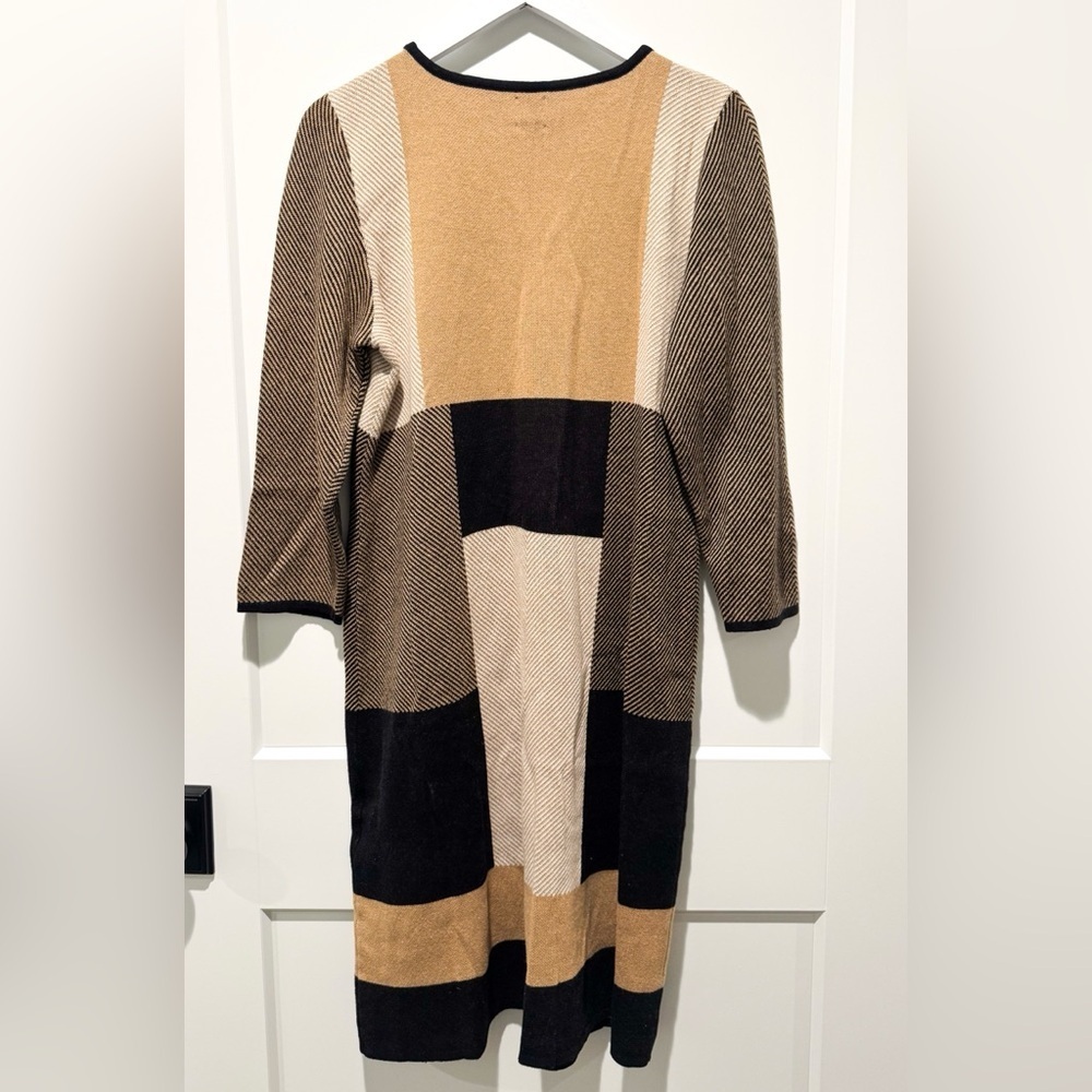 Anne Klein Brand Black & Tan Jessie Colorblock Sweater Dress size L - Picture 2 of 4